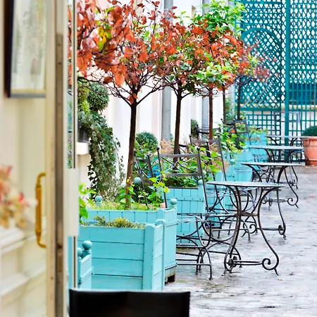 Renoir Montparnasse מלון 3*