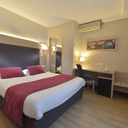 Renoir Montparnasse فندق