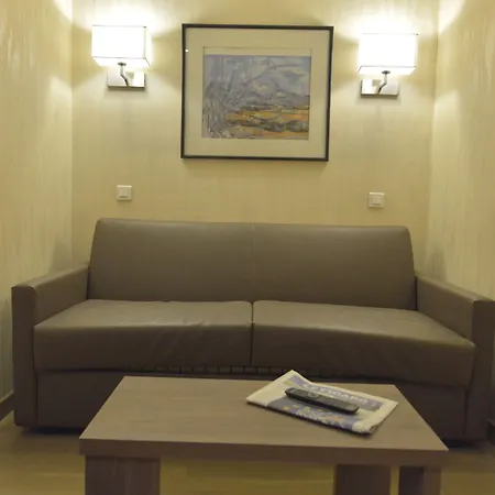 Renoir Montparnasse باريس