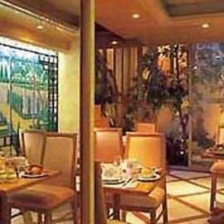 מלון Renoir Montparnasse
