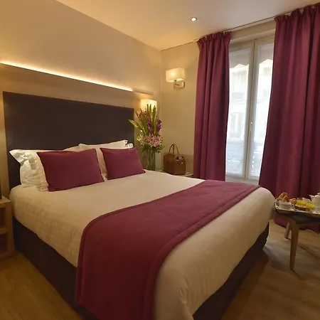 Renoir Montparnasse 3* פריז