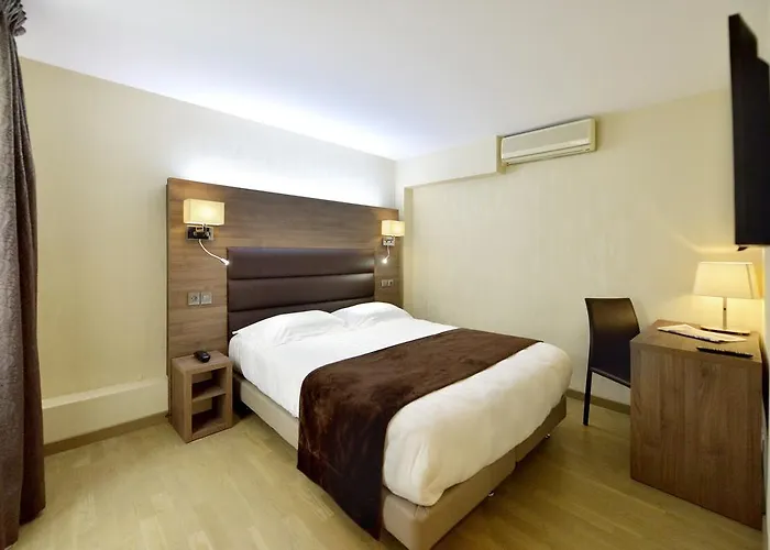 Renoir Montparnasse Hotel 3*