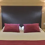 호텔 르누아르 몽파르나스 3*