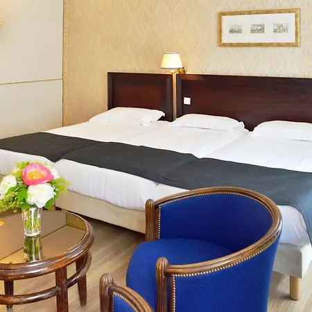Renoir Montparnasse Hotel Paris